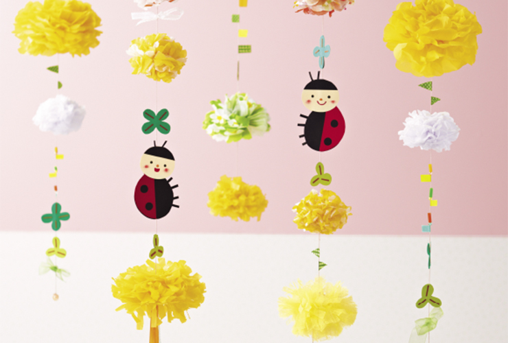 たんぽぽとてんとうむしの吊るし飾り