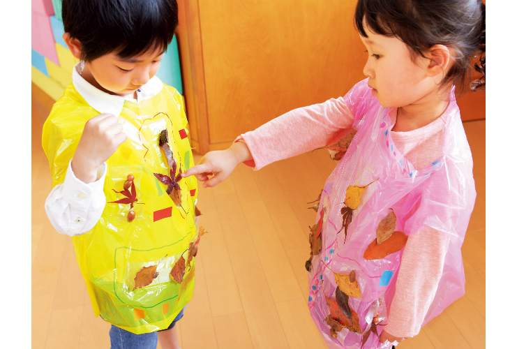 落ち葉と木の実のドレス