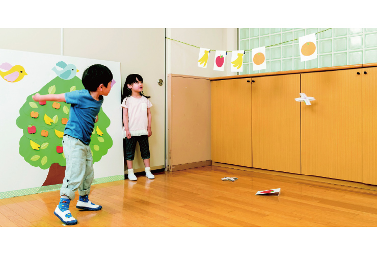 夏まつりの縁日ゲーム「しゅりけん的あて」