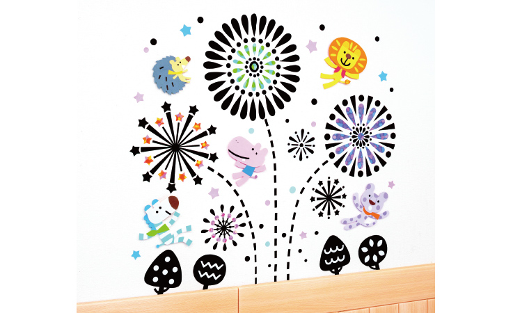 白壁に黒を利かせて「ファンタスティック花火」