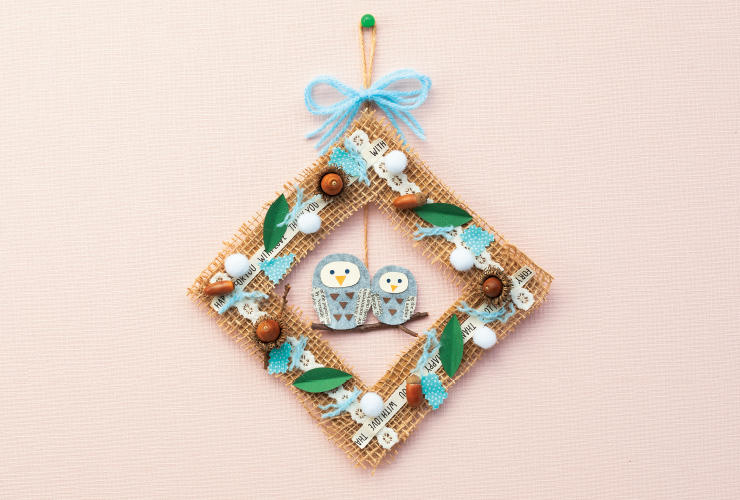 色みを抑えてナチュラルに「ふくろうのリース」