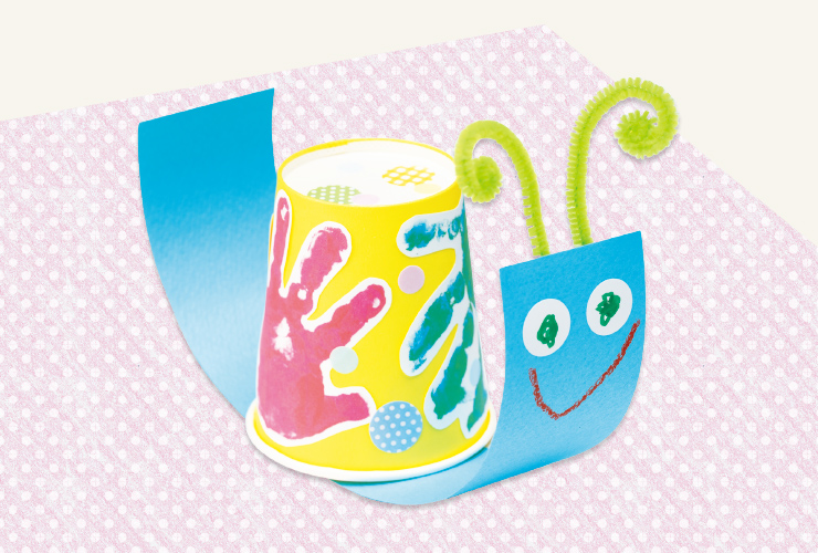 【０・１・２歳】紙コップのおうちの手形かたつむり