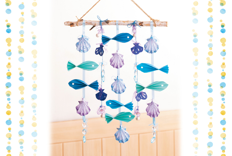 白とブルーで涼しげに「マリンモチーフの吊るし飾り」