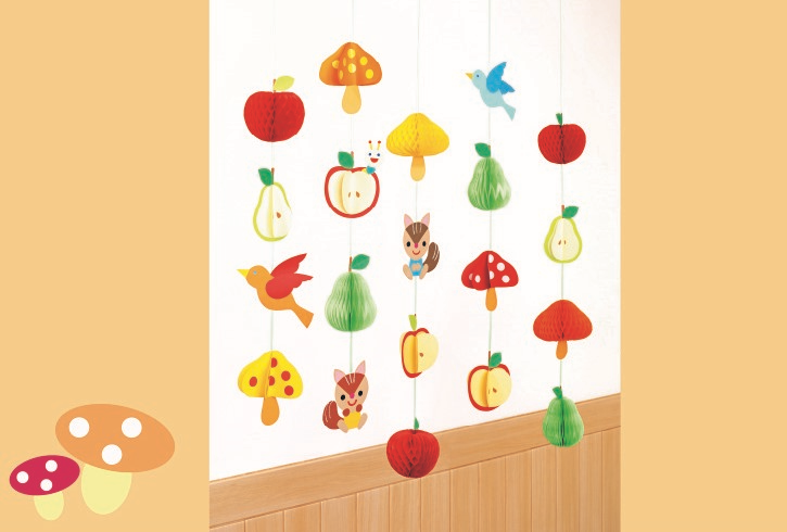 芋虫ひょっこり！秋色吊るし飾り