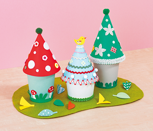 ほっこり秋の部屋飾り「三角屋根の小物入れ」