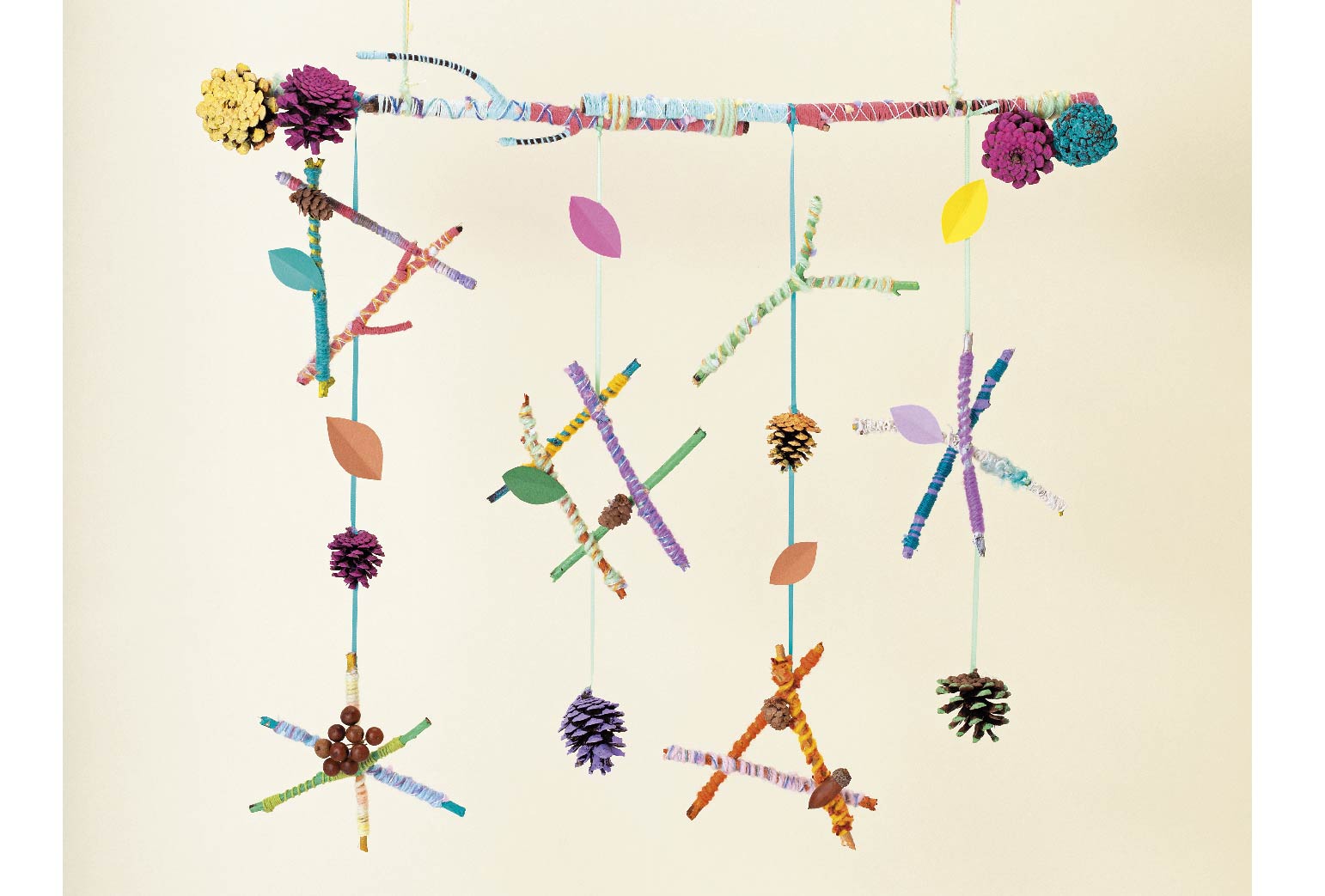 カラフルウッドの吊るし飾り